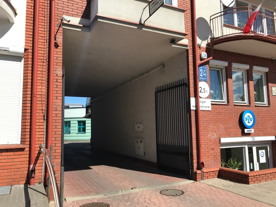 Do ataku doszło w bramie /Krzysztof Zasada /RMF FM