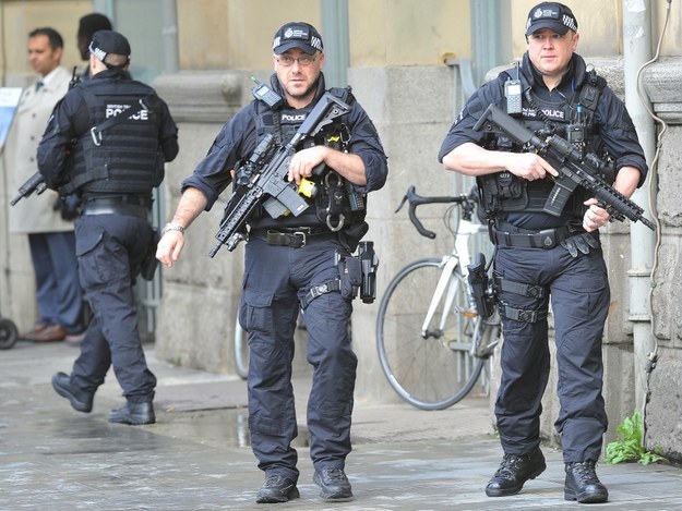 Do ataku doszło w centrum handlowym w Manchesterze /STRINGER /PAP/EPA