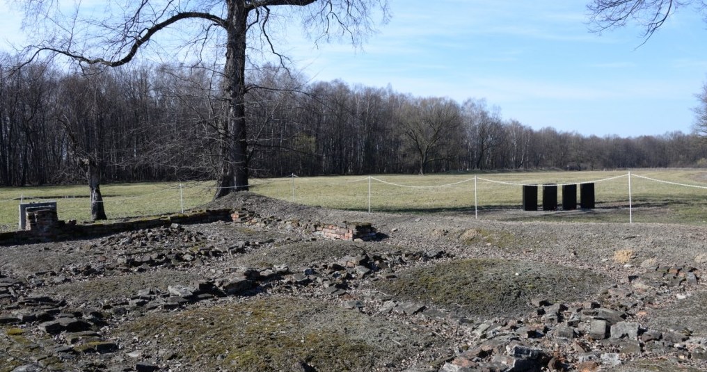 Do dziś zachowały się fundamenty budynku (fot. Muzeum Auschwitz) /INTERIA.PL