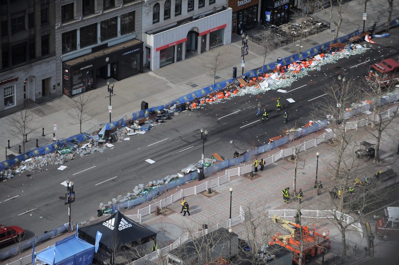 Do eksplozji doszło w pobliżu mety bostońskiego maratonu /PAP/EPA