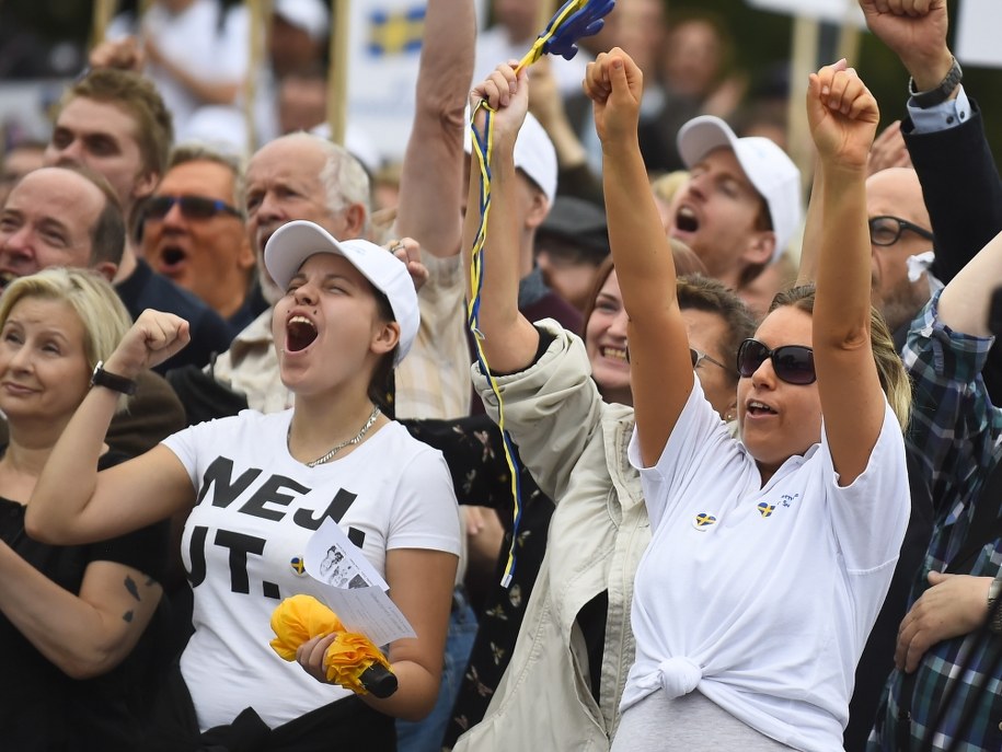 Do głosowania uprawnionych jest ponad 7,2 mln osób /Erik Simander/TT /PAP/EPA