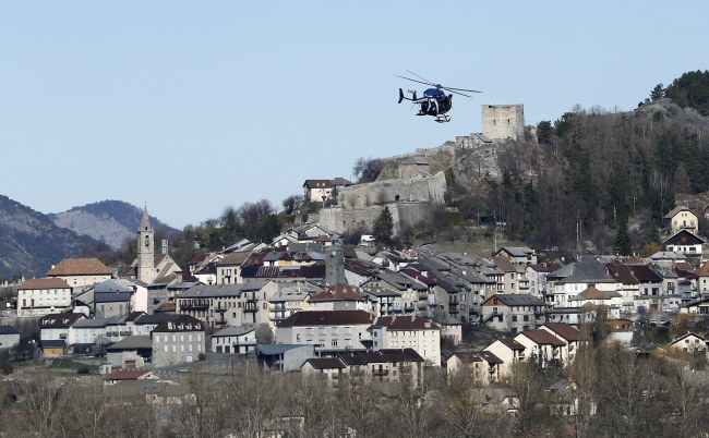 Do katastrofy Airbusa A320 doszło we wtorek, we francuskich Alpach /GUILLAUME HORCAJUELO  /PAP/EPA