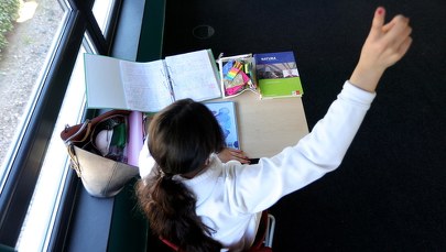 Do kiedy będą zamknięte szkoły i przedszkola? Dziś poznamy decyzję rządu  