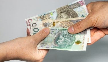 Do kiedy przyjmują wnioski na 800 plus? Musisz pamiętać o tym terminie