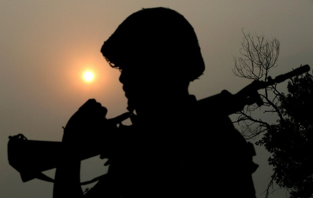 Afganistan: Dwaj żołnierze zamordowali kilkunastu śpiących kolegów. Są poszukiwani
