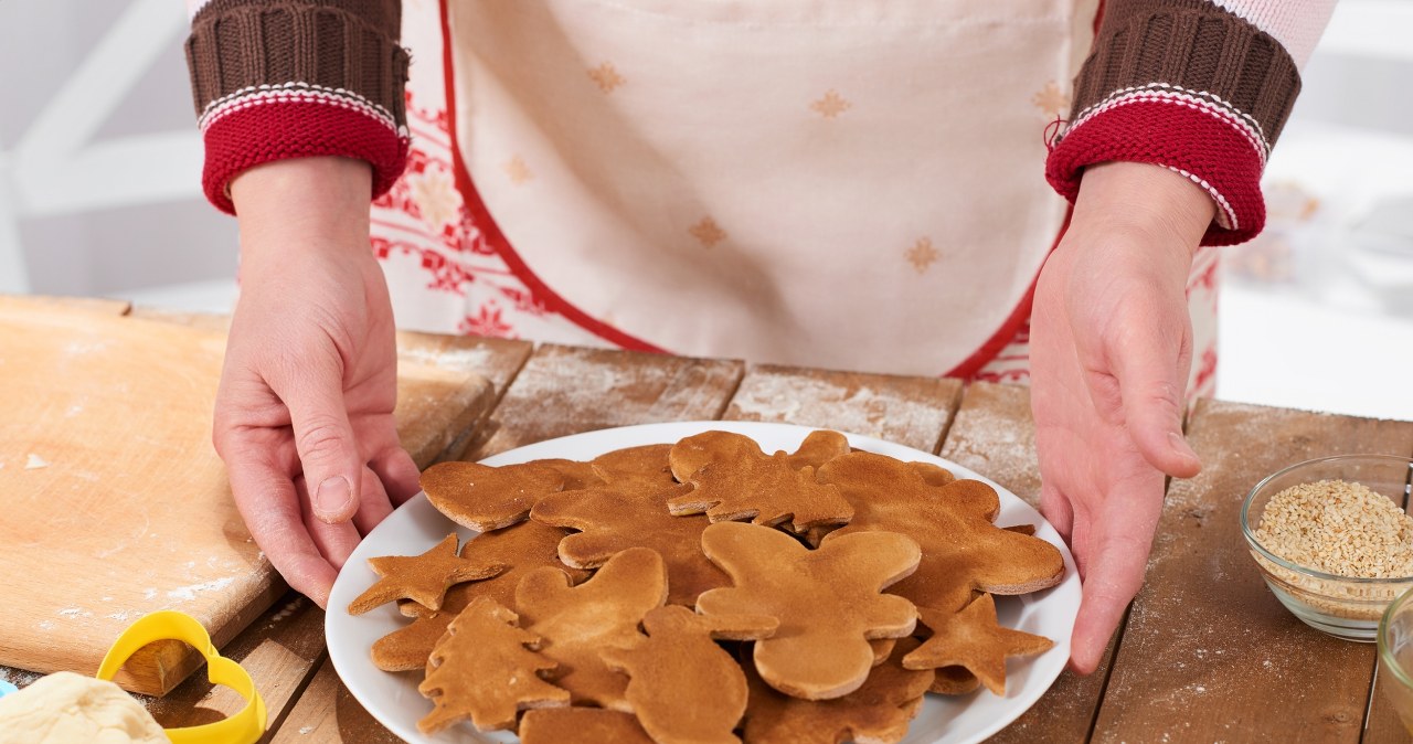 Do pierniczków potrzebujemy przyprawy. Jedna wyróżnia się składem na tle pozostałych. /123RF/Picsel, 123RF/Picsel /Pixel