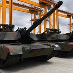 Do portu w Szczecinie dotarło 14 Abramsów
