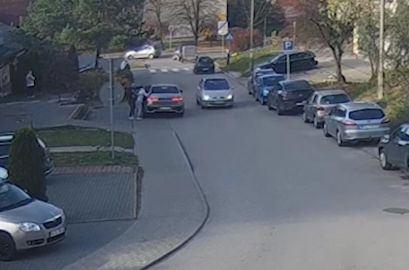 Do porwania doszło w biały dzień /Małopolska Policja /Policja