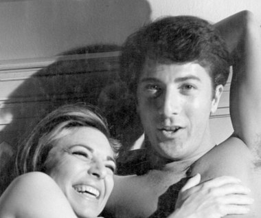 Do roli Bena Braddocka byli brani pod uwagę Warren Beatty i Robert Redford. Nie wiadomo, dlaczego zagrał ją właśnie Hoffman. Film nie od razu stał się sukcesem. "Wszyscy w wytwórni narzekali, że film byłby może i dobry, ale przeze mnie został kompletnie położony" - wspomina po latach aktor.