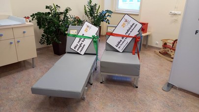 Do szpitala im. Św. Rodziny trafiły nowe łóżka dla rodziców małych pacjentów 
