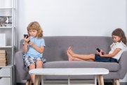 Do tego roku życia dzieci nie mogą mieć kontaktu z ekranem! Ekspertka przestrzega