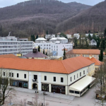 turystyka Do tego uzdrowiska warto wybrać się zimą. Termy siarczkowe, góry i SPA