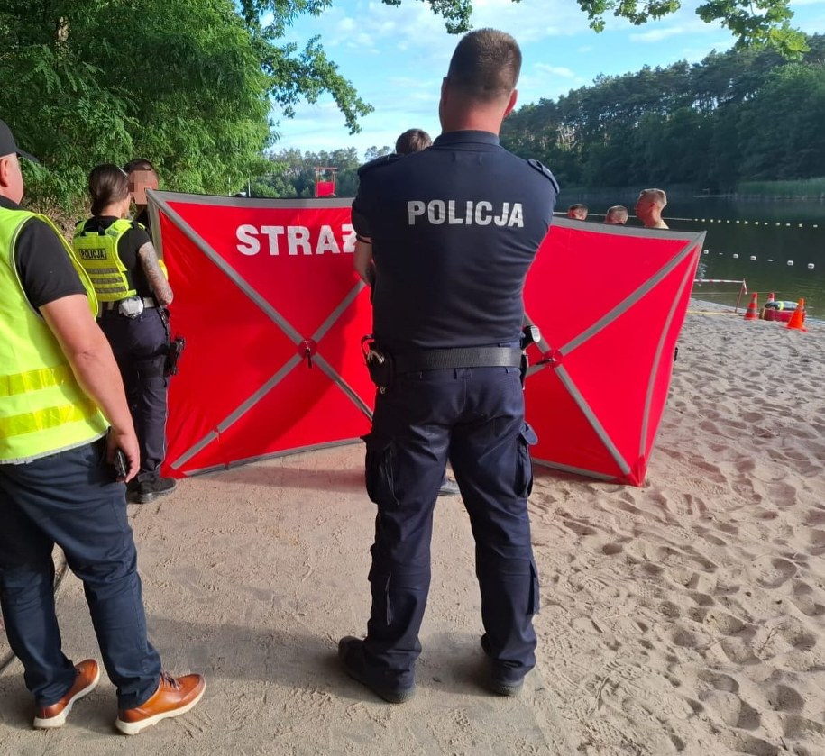 Do tragedii doszło nad jeziorem Długie w Rzepinie. / 	Mł. bryg. Paweł Przybylski, Komenda Powiatowa Państwowej Straży Pożarnej w Słubicach /