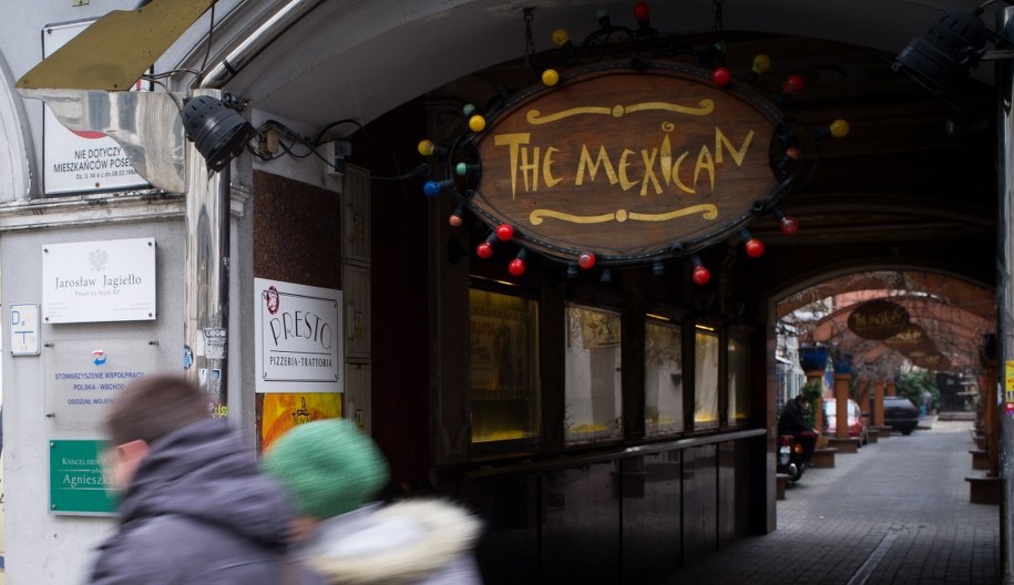 Do tragedii doszło przed jednym z łódzkich klubów /Grzegorz Michałowski /PAP