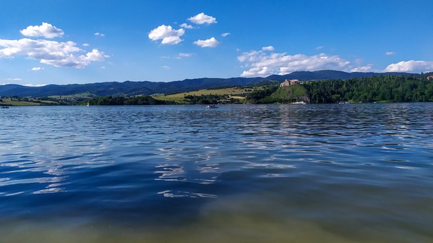 Do tragedii doszło w pensjonacie nad Jeziorem Czorsztyńskim /Shutterstock