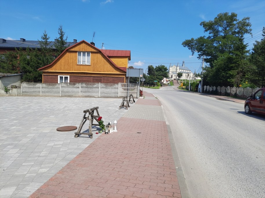 Do tragicznego wypadku doszło w niedzielę wieczorem na ulicy Kościelnej w Daleszycach. /Marek Wiosło /RMF FM