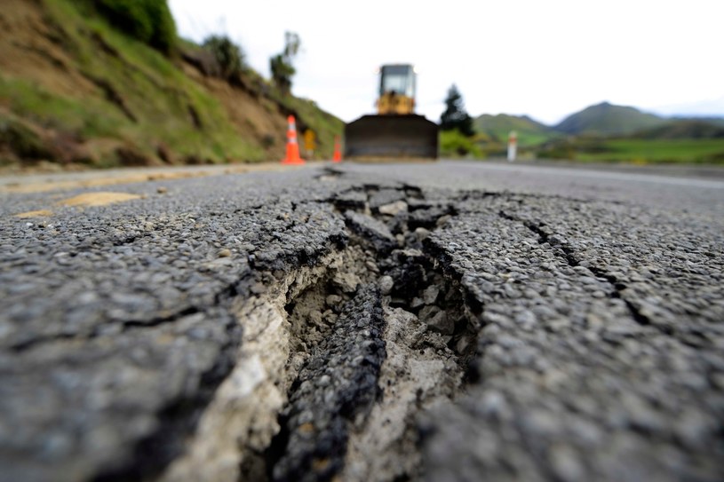 Do uszkodzenia drogi doszło na skutek podmycia (fot. ilustracyjne) /Getty Images