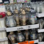 Do Wszystkich Świętych jeszcze miesiąc, a Dealz już wykłada znicze. Ceny od 2,50 zł
