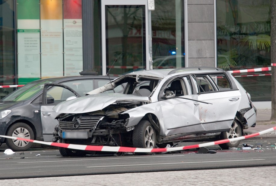 Do wybuchu doszło w godzinach szczytu w samym centrum miasta /PAUL ZINKEN  /PAP/EPA