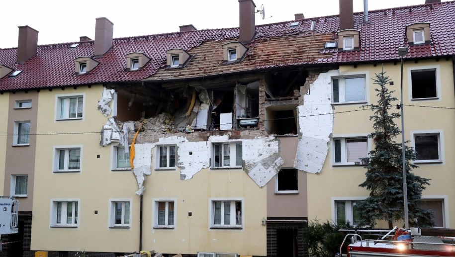 Do wybuchu przy ul. Gdyńskiej na szczecińskim Niebuszewie doszło 19 października 2017 r. tuż po godz. 5.00 / 	Marcin Bielecki    /PAP