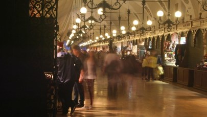 Do wynajęcia kram w Sukiennicach. Po raz pierwszy od 24 lat