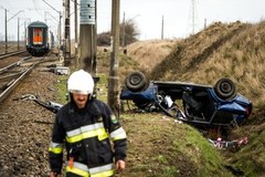 Do wypadku doszło na strzeżonym przejeździe kolejowym