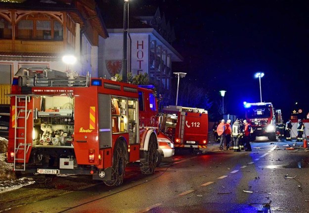 Do wypadku doszło ok. 1:00 w nocy /VIGILI DEL FUOCO HANDOUT /PAP/EPA