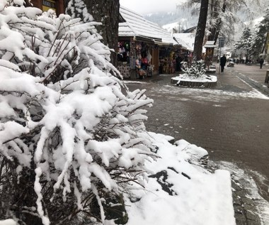 Do Zakopanego wróciła zima. Trudne warunki w górach