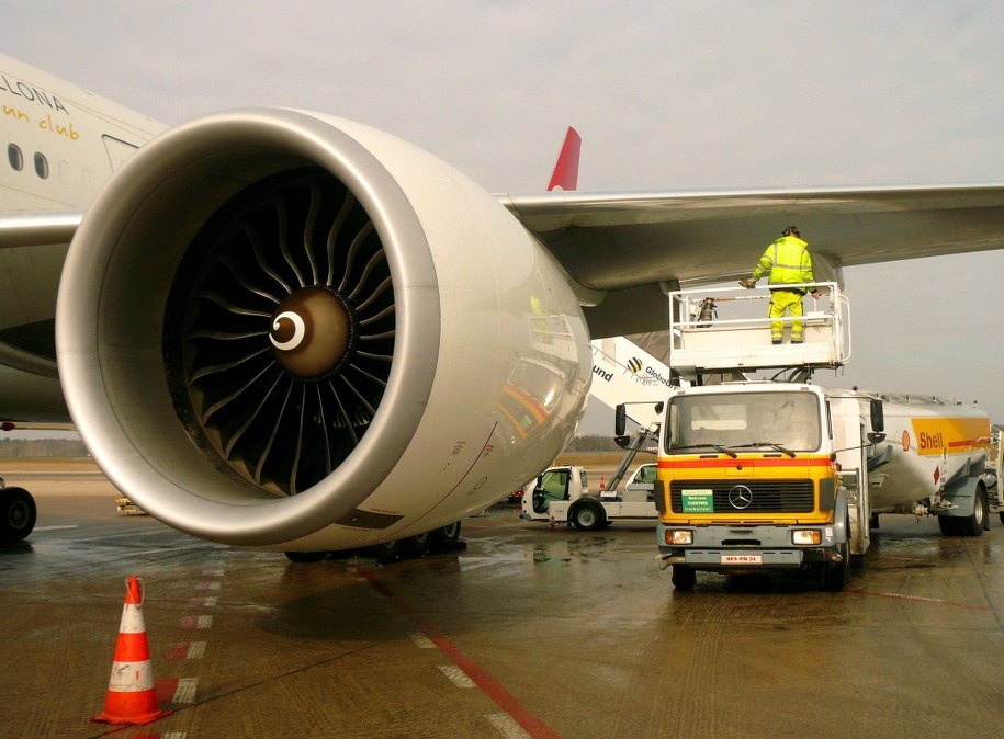 Samolot wpadł w silne turbulencje. 30 osób rannych