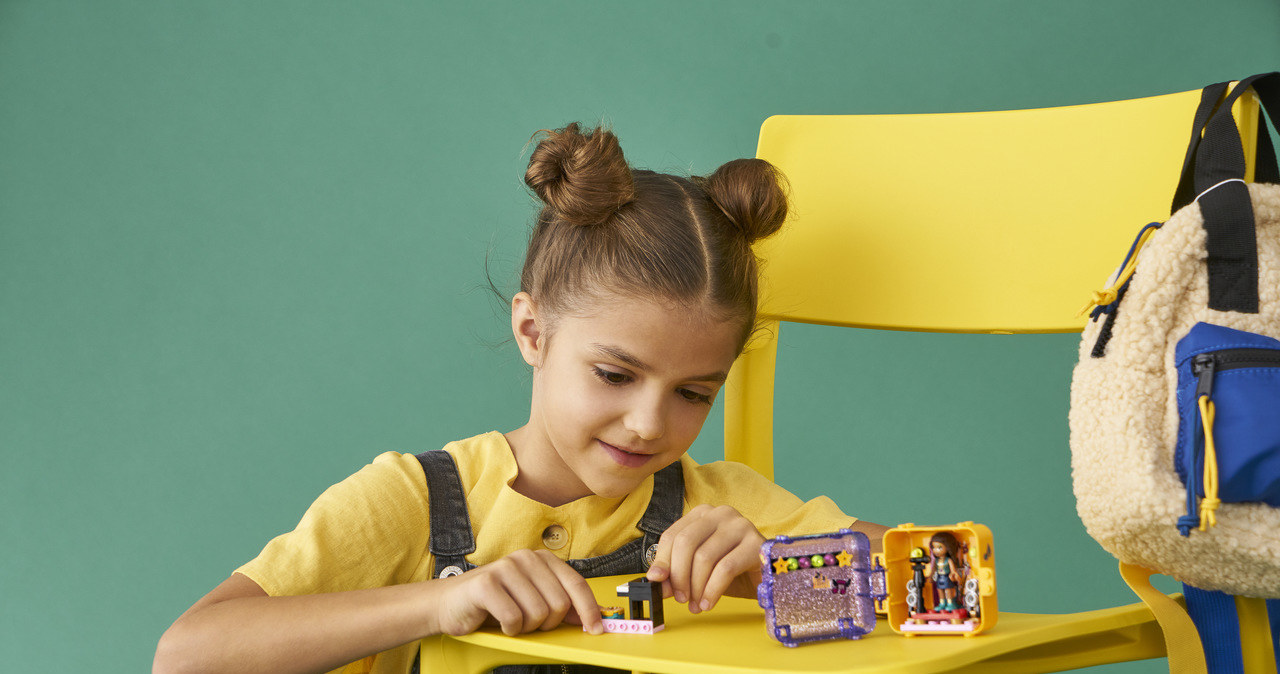 Do zebrania jest pięć kolorowych kostek LEGO Friends /materiały prasowe