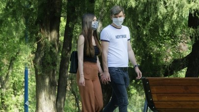 Dobowy rekord nowych zakażeń w Polsce. Zmarło kolejnych 16 osób [NOWE DANE]