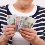 ​Dobra wiadomość dla seniorów. Od grudnia więcej pieniędzy zostanie im w kieszeni