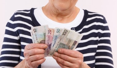 ​Dobra wiadomość dla seniorów. Od grudnia więcej pieniędzy zostanie im w kieszeni