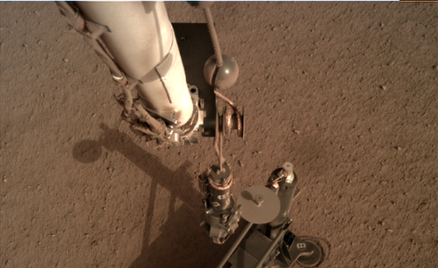 Dobre i... niedobre wieści z Marsa. Polski Kret zaczął się wbijać, ale natrafił na przeszkodę