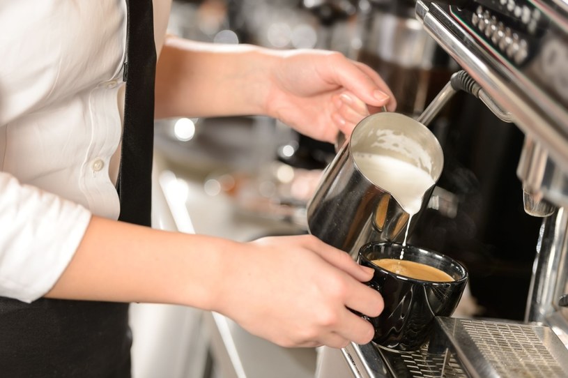 Dobre wieści dla stażystów. Koniec z parzeniem kawy! /123RF/PICSEL