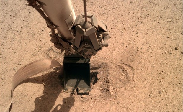 Dobre wieści z Marsa. Kret się w końcu zakopał
