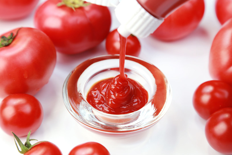 Dobrej jakości keczup może być bardziej wartościowy od surowych pomidorów /123RF/PICSEL
