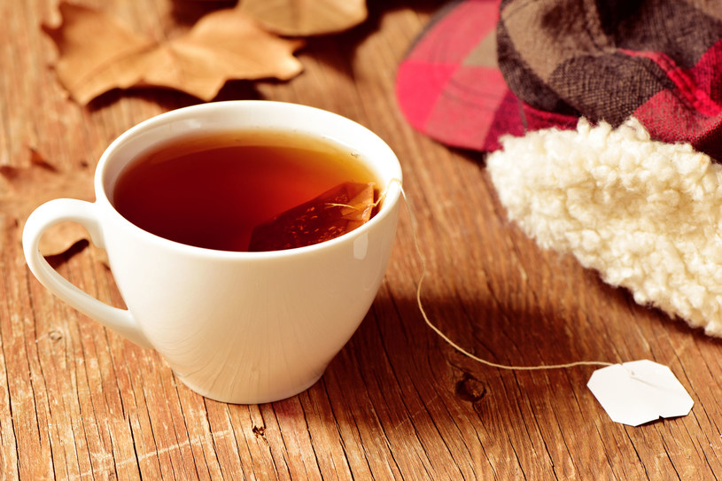Dobroczynne właściwości czarnej herbaty znane są od stuleci /123RF/PICSEL