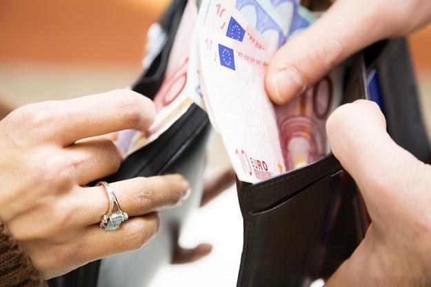 Dobry moment na kredyt we frankach? /AFP