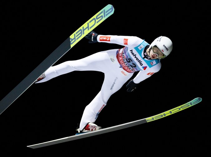 Dobry występ polskiego skoczka w Engelbergu. Wygrał Kobayashi 