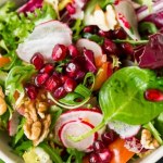 Dobrze wpływają na pracę serca, poprawiają pamięć i wygląd skóry. Dodaj garść do sałatki, nie pożałujesz