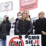 Doda protestuje przeciwko GMO