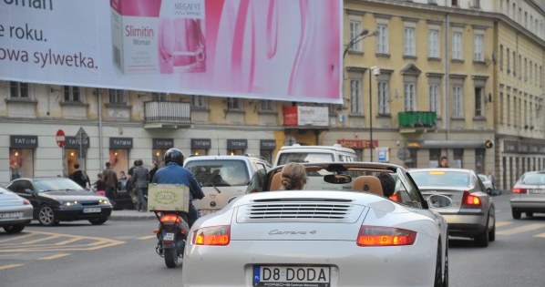 Doda w swoim porsche, fot.Radosław Nawrocki &nbsp; /Agencja FORUM