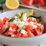 feta Dodaj do arbuza. Grecy od wieków chłodzą się tak w upalne dni