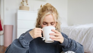 Dodaj do ciepłej wody i pij każdego poranka. Organizm się oczyszcza a metabolizm przyspiesza