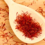 szafran przyprawa Dodaj do szklanki z wodą "czerwone złoto". Wpływa nie tylko na cholesterol