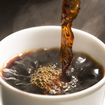 Dodaj rano do kawy zamiast mleka. Odchudzi i pomoże pozbyć się boczków 