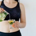 Dodaj świeży do wody lub lemoniady. Rozrusza jelita, nawodni i pomoże schudnąć