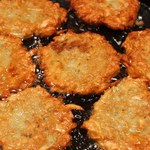 Dodaj to do placków ziemniaczanych. Już nie nasiąkną olejem