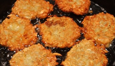 Dodaj to do placków ziemniaczanych. Już nie nasiąkną olejem